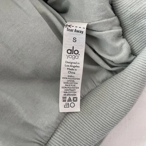 Alo Yoga Streetside Foxy Sherpa Jacket - Picture 8 of 8